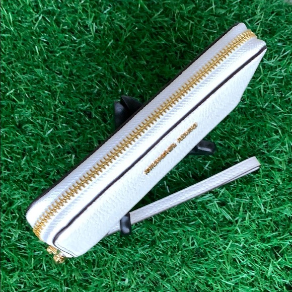 MICHAEL KORS JET SET TRAVEL LG FLAT MF PHN CASE - Picture 11 of 16